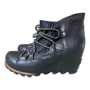Sorel Sandy Enclosed Wedge Bootie Waterproof Women size 8